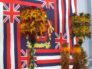 kahili against flag quilt