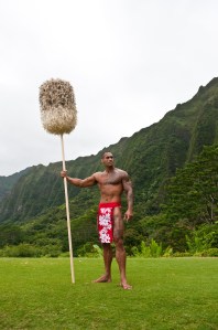 kahili bearer